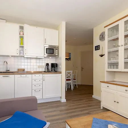 Strandstrasse 32 Strandstrasse 32-49 Apartment Kuehlungsborn