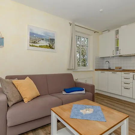 Strandstrasse 32 Strandstrasse 32-49 Ostseebad Kühlungsborn