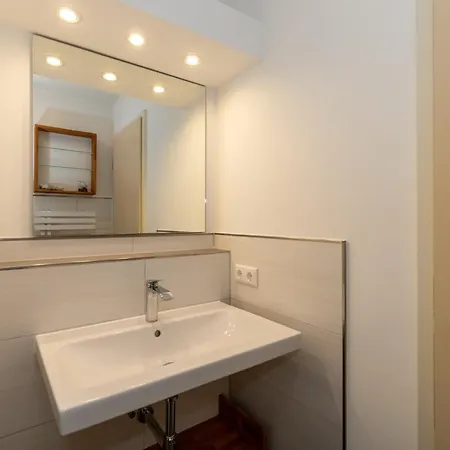 Strandstrasse 32 Strandstrasse 32-49 * Ostseebad Kühlungsborn