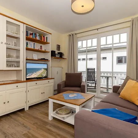 Apartment Strandstrasse 32 Strandstrasse 32-49 Kuehlungsborn
